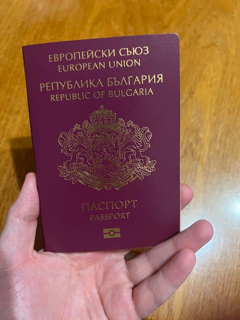 保加利亚🇧🇬入籍护照